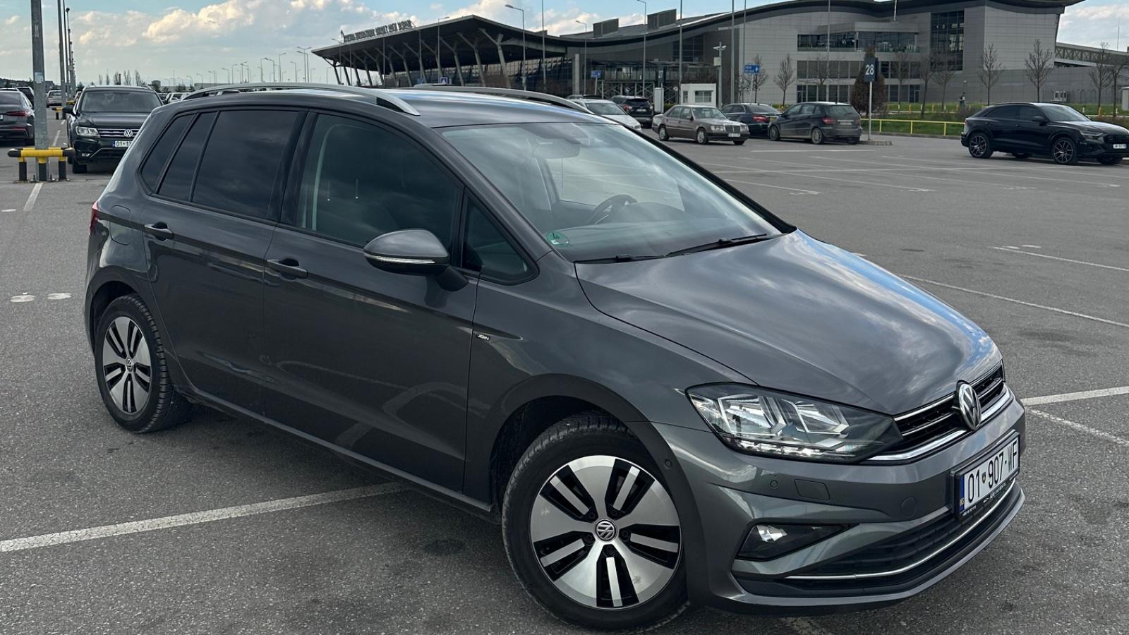VW GOLF SPORTVAN