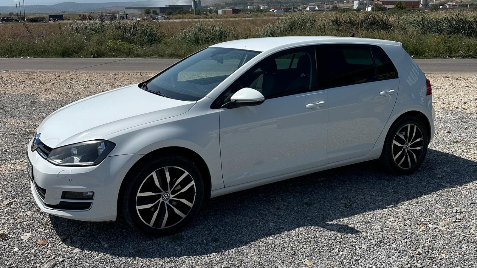 VW GOLF